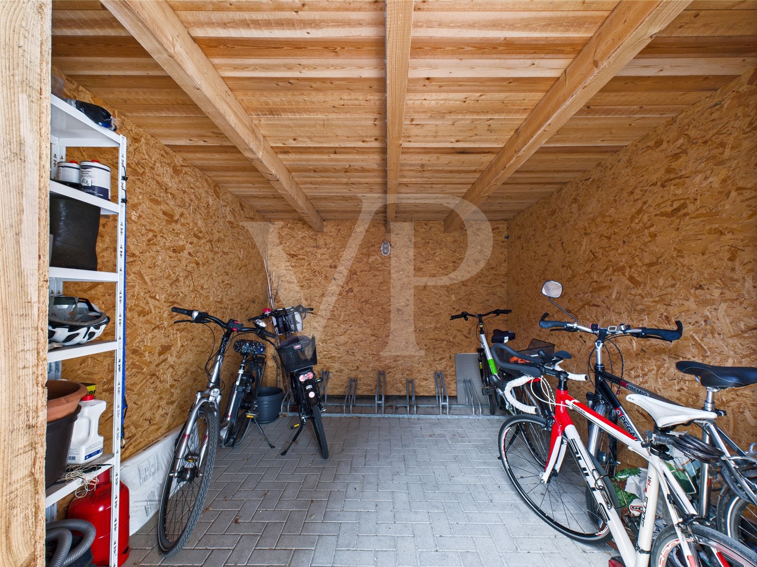 Fahrradschuppen