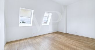 von_poll_real_estate_property_253350502_image_1