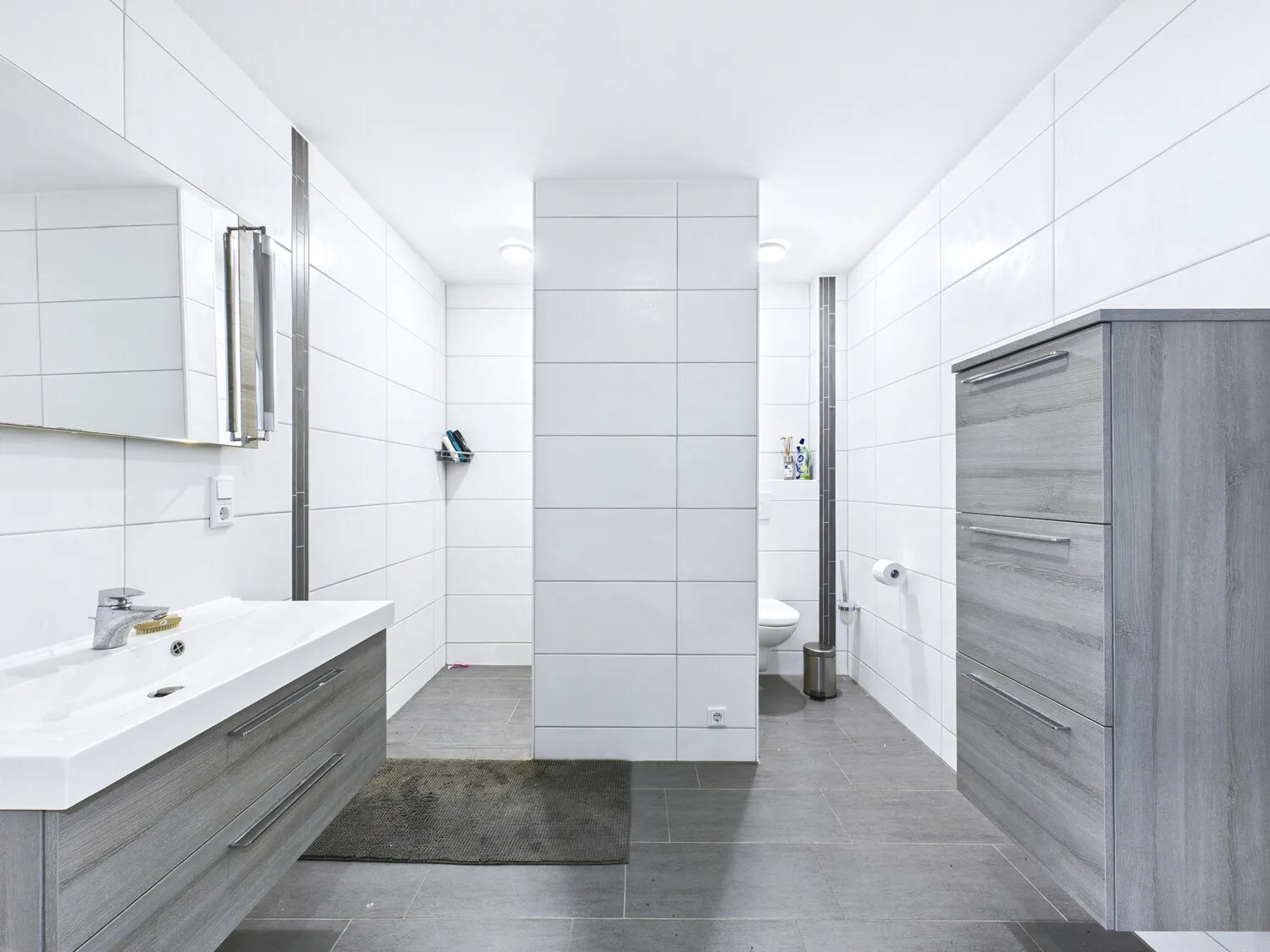 Badezimmer Wohnung DG