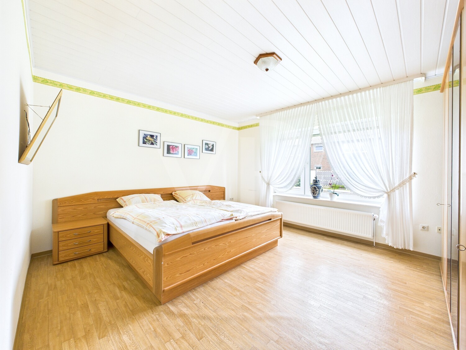 Schlafzimmer EG