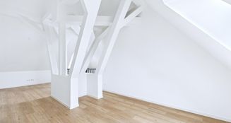 von_poll_real_estate_property_253350503_image_0