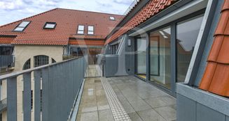 von_poll_real_estate_property_253350503_image_5