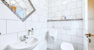 von_poll_real_estate_property_25335097_image_3