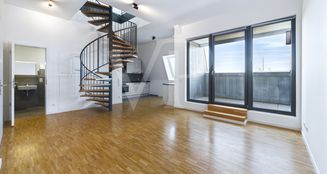 von_poll_real_estate_property_253350509_image_1
