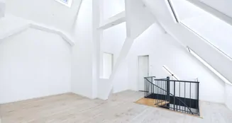 von_poll_real_estate_property_253350509_image_0