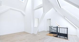 von_poll_real_estate_property_253350509_image_0