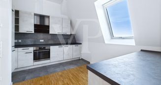 von_poll_real_estate_property_253350509_image_2