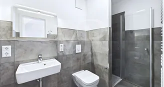 von_poll_real_estate_property_253350509_image_3