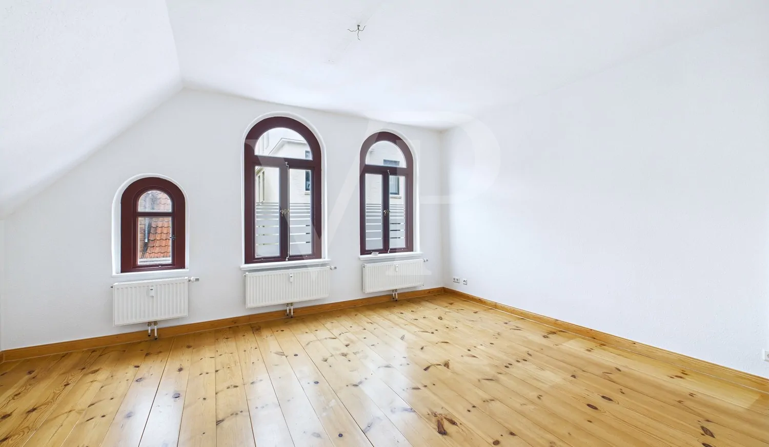 Wohn- oder Schlafzimmer (OG)