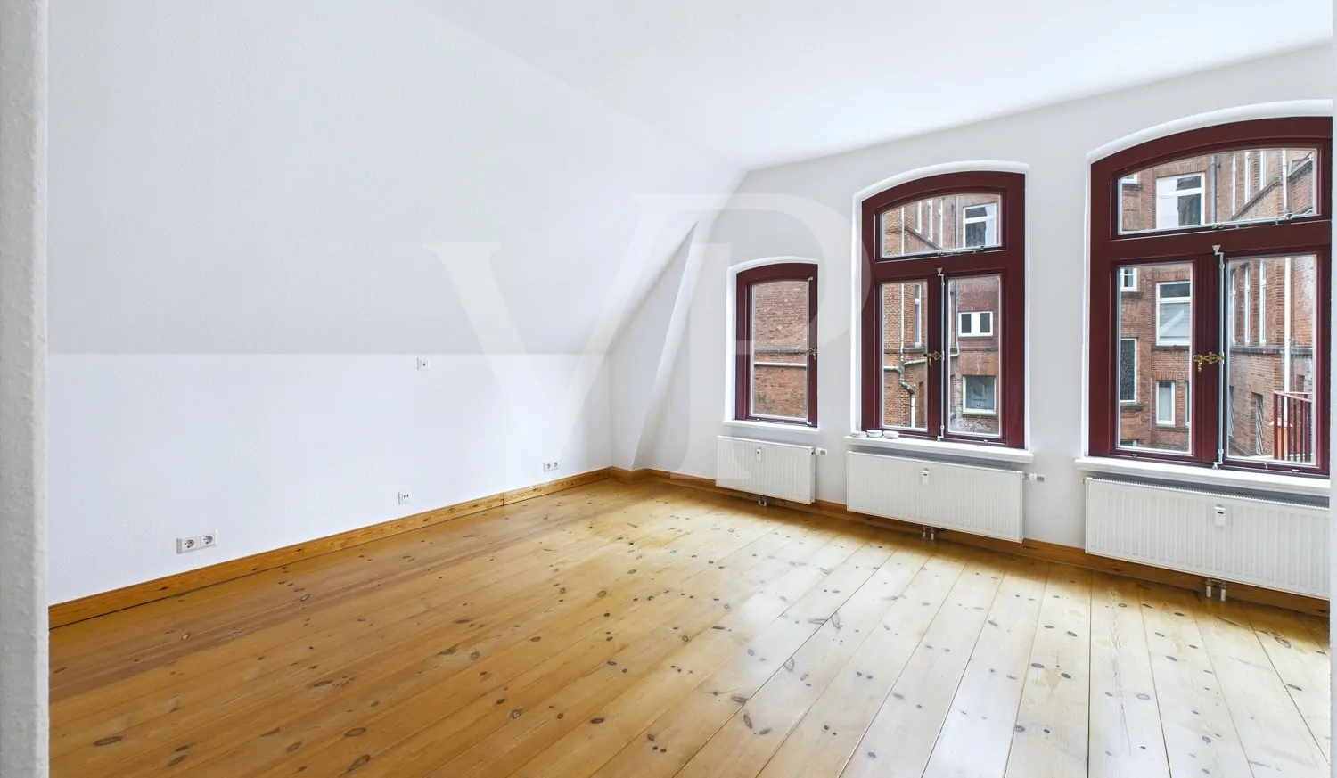 Wohn- oder Schlafzimmer II (OG)