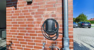 von_poll_real_estate_property_25418094_image_1