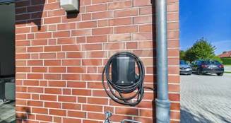 von_poll_real_estate_property_25418094_image_1