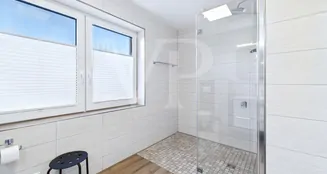 von_poll_real_estate_property_25418094_image_7