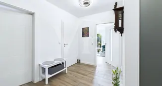 von_poll_real_estate_property_25418094_image_2