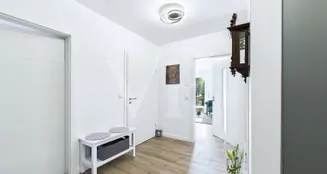 von_poll_real_estate_property_25418094_image_2