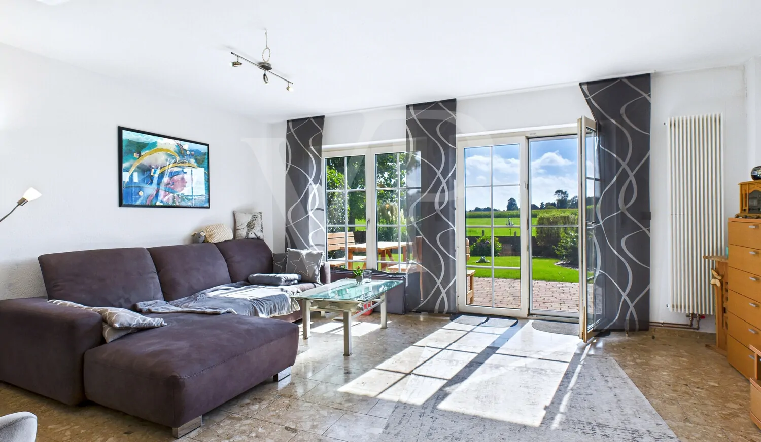 Wohnzimmer & Terrasse