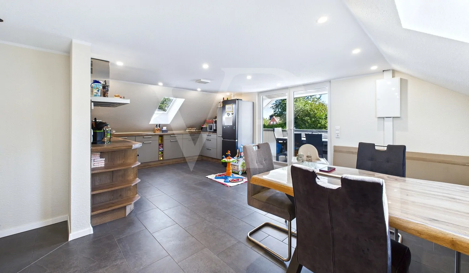 Küche / Essbereich OG