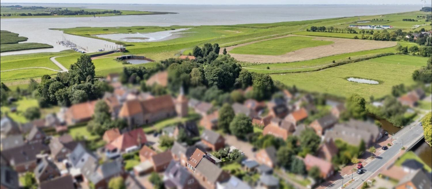 Nahe der Ems - Attraktives Einfamilienhaus mit Garten und zwei Garagen
