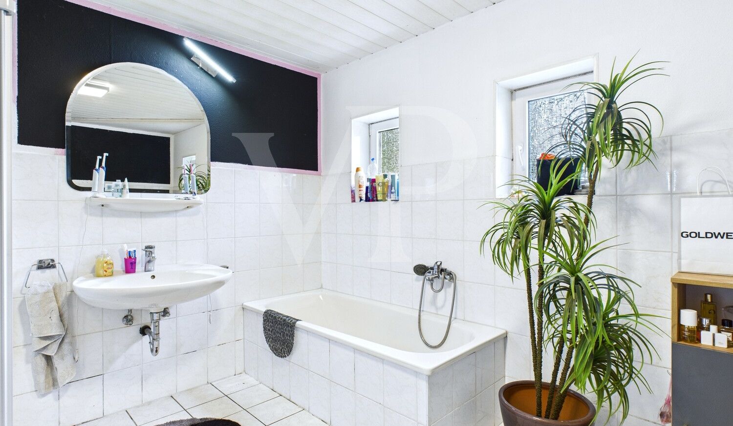 Badezimmer EG