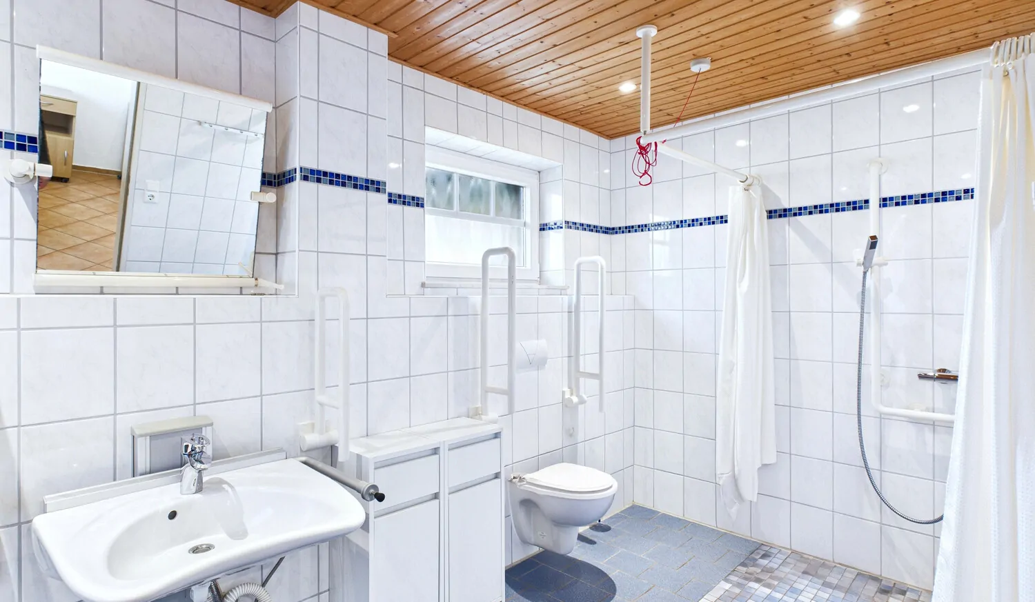 barrierefreies Duschbad 1