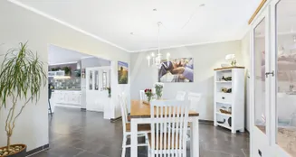 von_poll_real_estate_property_25361068_image_5