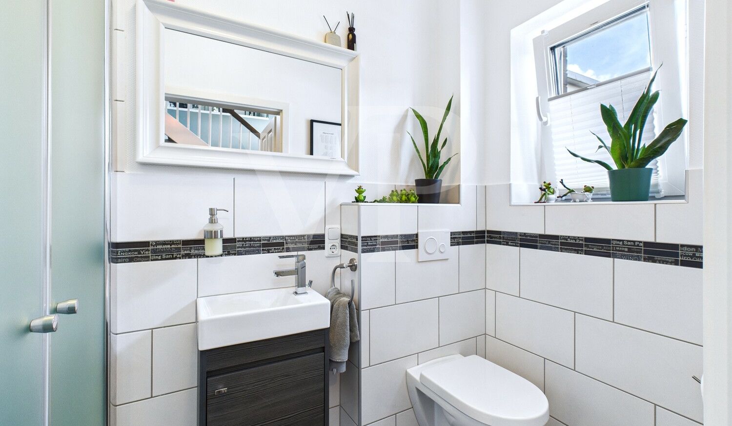 Gäste-WC EG