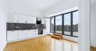 von_poll_real_estate_property_2533505010_image_1