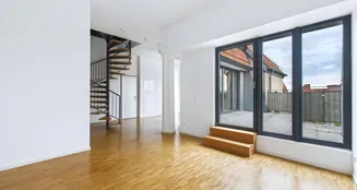 von_poll_real_estate_property_2533505010_image_0