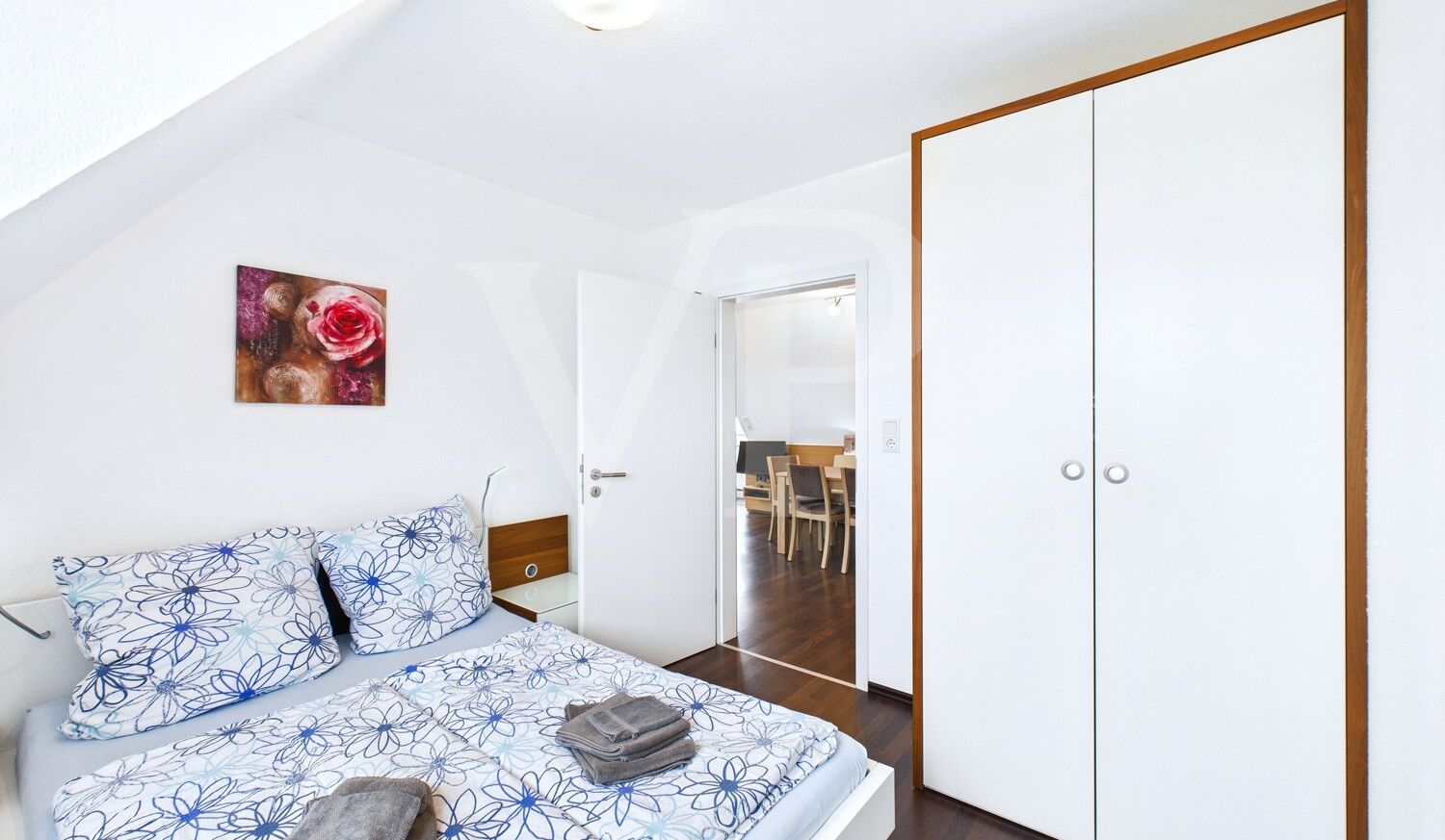 Schlafzimmer 1