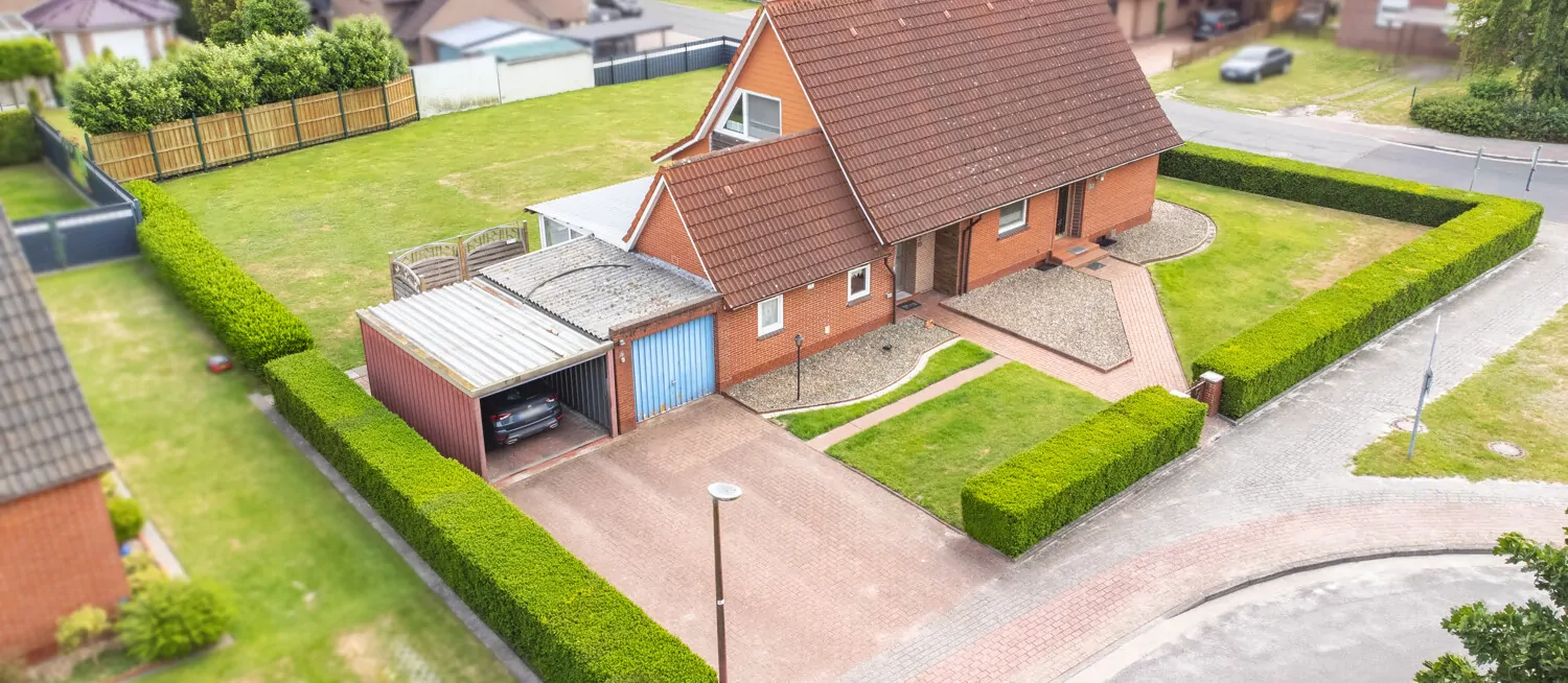 Zentrale Lage – gepflegtes Haus mit großem Grundstück