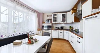 von_poll_real_estate_property_25335129_image_5