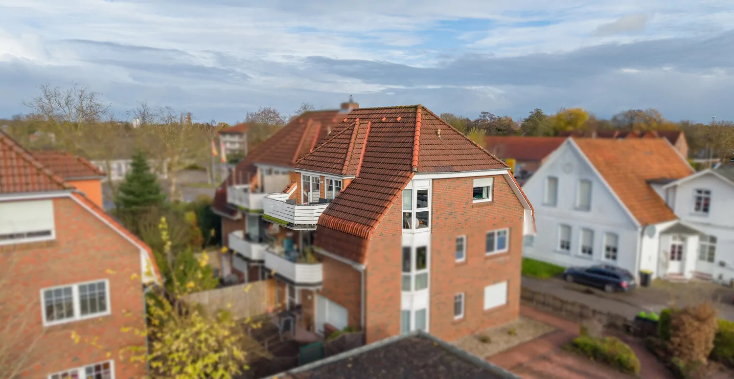 Gemütliche Dachgeschosswohnung mit Balkon im Herzen von Aurich