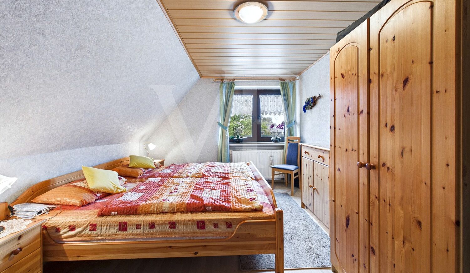 Schlafzimmer - DG