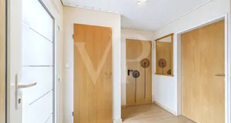 von_poll_real_estate_property_25418104_image_12