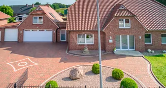 von_poll_real_estate_property_25418104_image_0