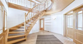 von_poll_real_estate_property_25418104_image_1