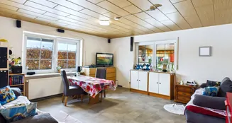 von_poll_real_estate_property_25361095_image_4