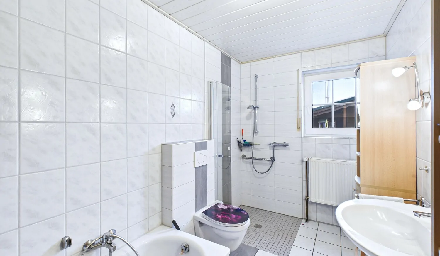 Vollbad im Erdgeschoss barrierefrei
