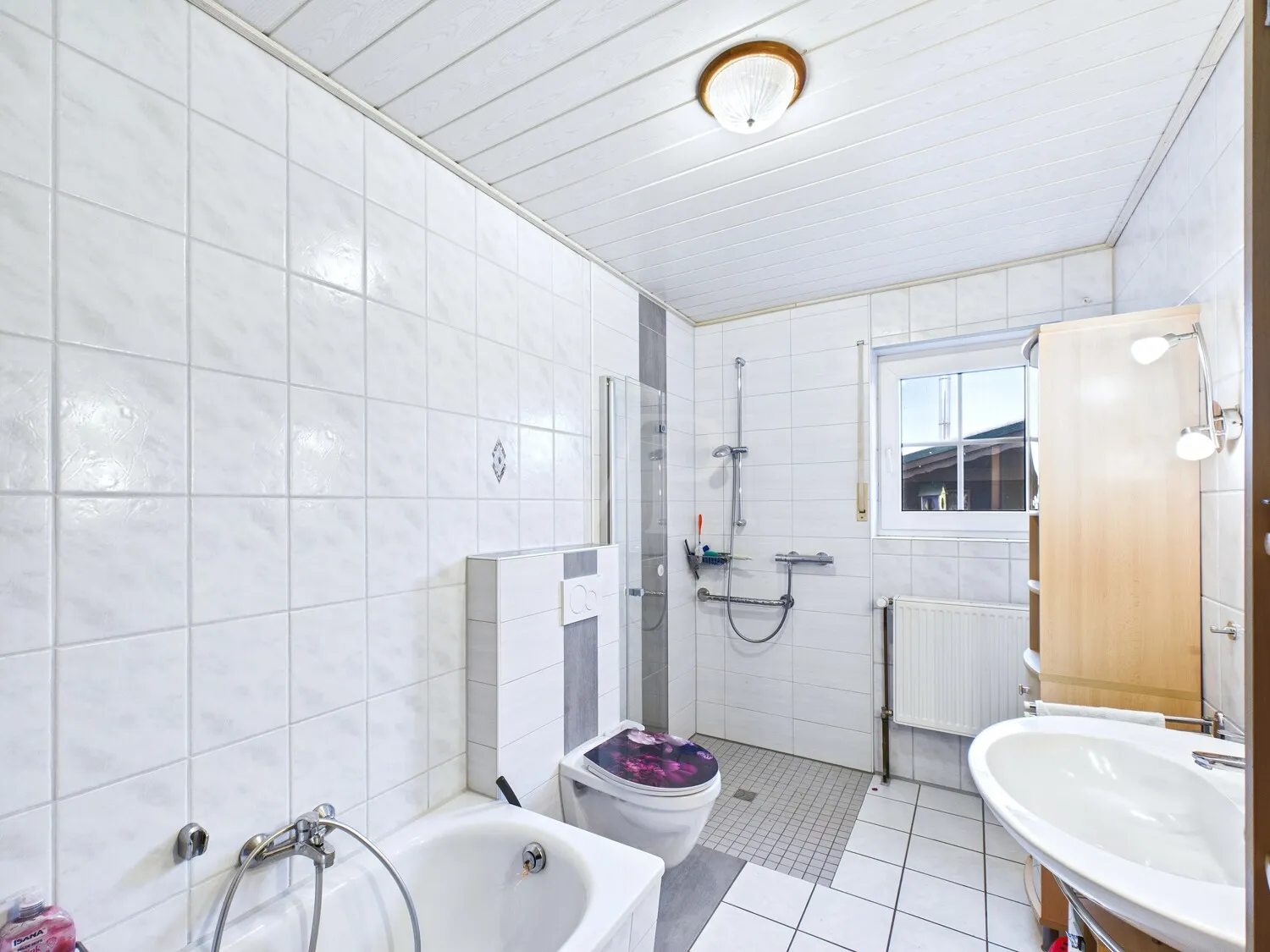 Vollbad im Erdgeschoss barrierefrei