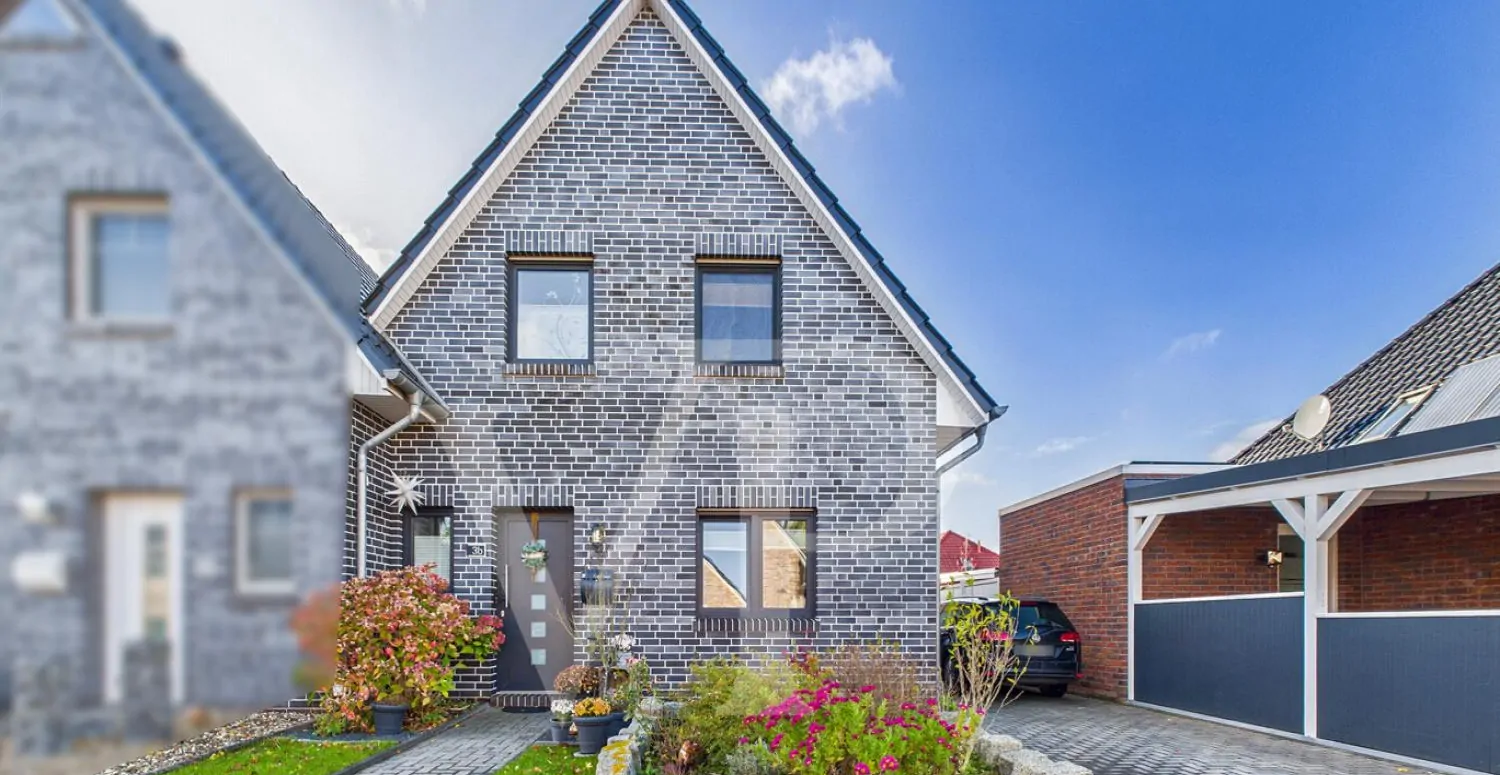 Nicht nur ein Haus sondern ein Zuhause - Gemütliche moderne Energieeffizienz-DHH mit Wohlfühlfaktor