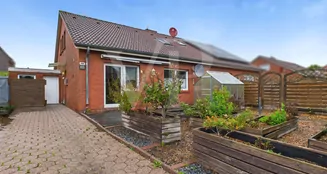 von_poll_real_estate_property_25361085_image_0