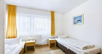 von_poll_real_estate_property_25361089_image_8