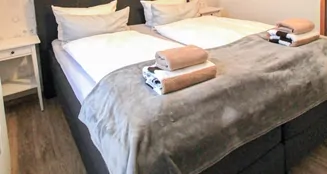 von_poll_real_estate_property_25335096-Online_image_9