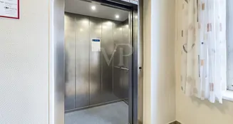 von_poll_real_estate_property_25335096-Online_image_7