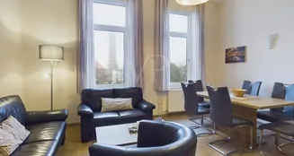 von_poll_real_estate_property_25335096-Online_image_8