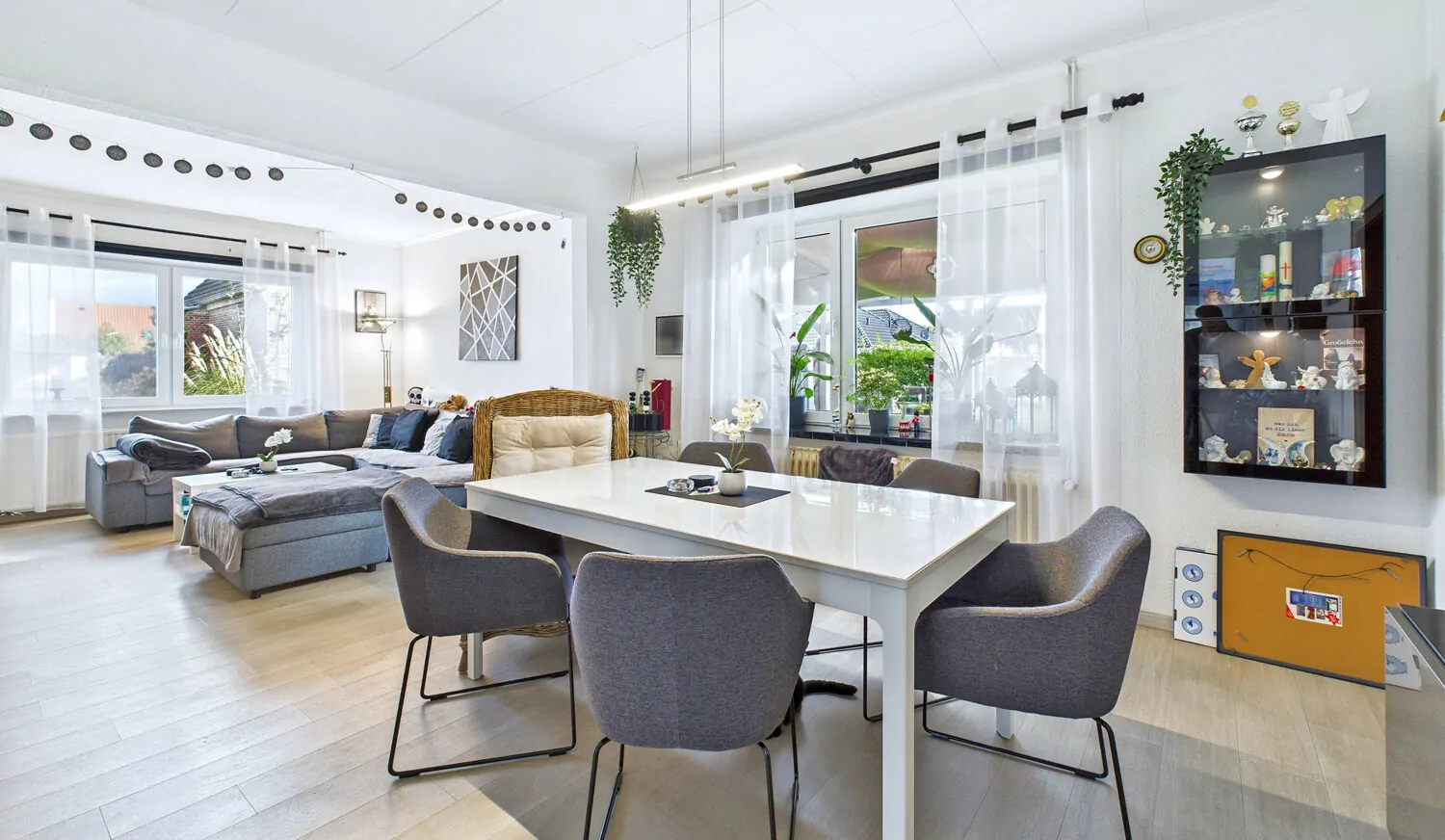 Wohn- & Essbereich