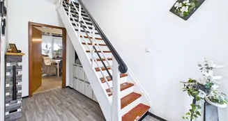 von_poll_real_estate_property_25418110_image_4