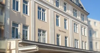 von_poll_real_estate_property_25335096--Online_image_5