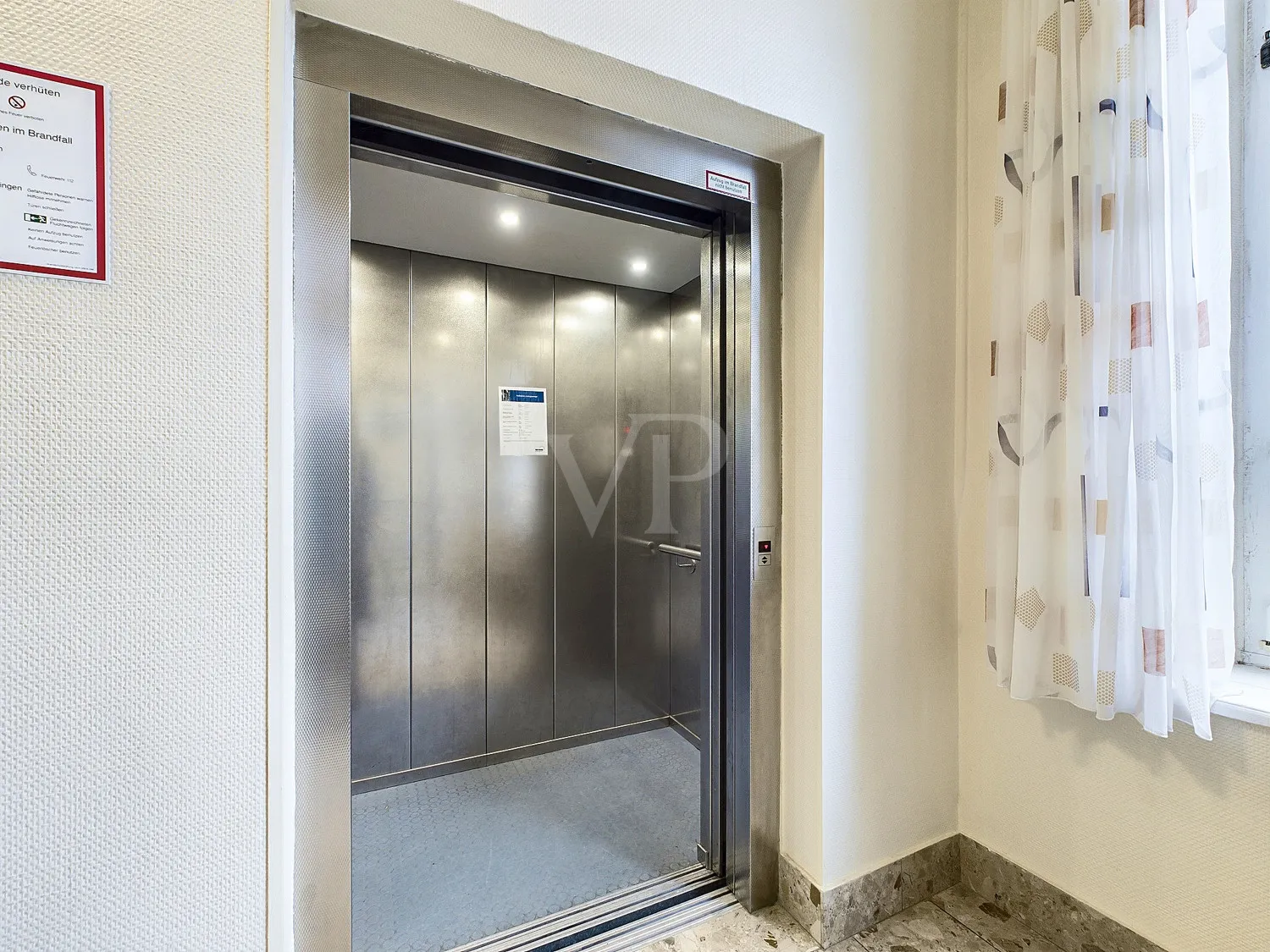 Fahrstuhl