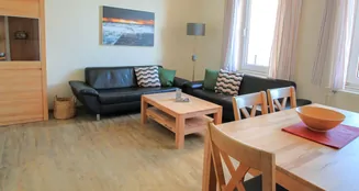 von_poll_real_estate_property_25335096--Online_image_17